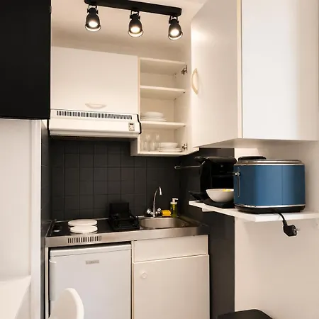 Quartier Latin Cardinal Lemoine Netflix Apartament Paryż