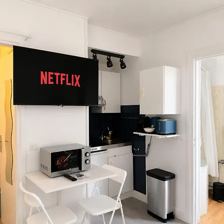 Quartier Latin Cardinal Lemoine Netflix Paryż